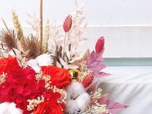 Load image into Gallery viewer, Preserved Flowers Vase To You (3 Roses + Hydrangea Design Red Gold)