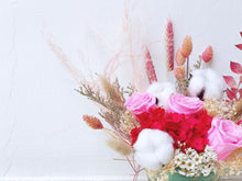Load image into Gallery viewer, Preserved Flowers Vase To You (3 Roses + Hydrangea Design Red Pink)