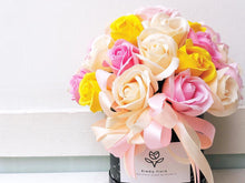 Load image into Gallery viewer, Everlasting Soap Flower Box To You- 33 Roses (Champagne Pink Theme)