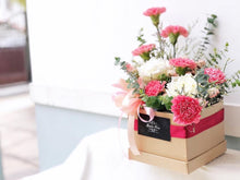 Load image into Gallery viewer, Flower Box To You (Pink Carnation Flower Design)