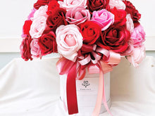 Load image into Gallery viewer, Everlasting Soap Flower Box To You- 99 Roses (Red Pink Theme)