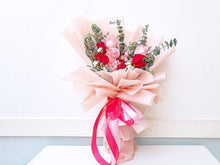 Load image into Gallery viewer, Prestige Wrap Roses To You (Red Pink Roses Pink Wrap)