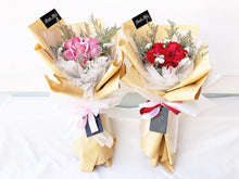 Load image into Gallery viewer, Everlasting Soap Flower To You - 6 Roses