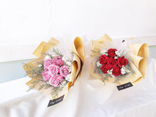 Load image into Gallery viewer, Everlasting Soap Flower To You - 6 Roses