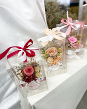 Load image into Gallery viewer, Preserved Flower To You (Roses Champange Transparency Box Design)