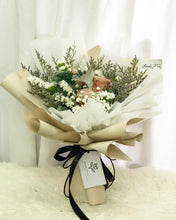 Load image into Gallery viewer, Prestige Bouquet To You (Cappuccino Roses & Eucalyptus 3 Stalks Style Wrap )