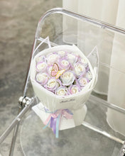 Load image into Gallery viewer, Everlasting Soap Flower Bouquet To You -18 Roses (Aurora Series)