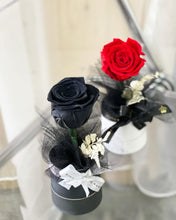 Load image into Gallery viewer, Preserved Flower To You (Preserved Flowers Black Roses)