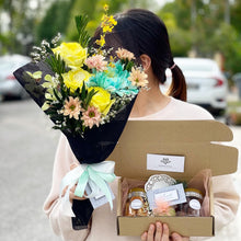 Load image into Gallery viewer, Ria Raya Abundance Flower Bouquet To You