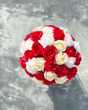 Load image into Gallery viewer, Everlasting Soap Flower Box To You - 33 Roses (Roses & Carnation Red Champagne)