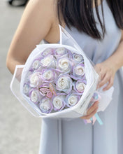Load image into Gallery viewer, Everlasting Soap Flower Bouquet To You -18 Roses (Aurora Series)