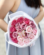 Load image into Gallery viewer, Everlasting Soap Flower Bouquet To You -18 Ombre Pink
