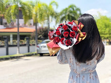Load image into Gallery viewer, Everlasting Soap Flower Bouquet To You -12 Roses (Red)
