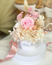 Load image into Gallery viewer, Flower Box To You (Preserved Flowers Roses Soft Pink, Hydrangea White & Assorted Dried Flowers Collection)