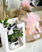 Load image into Gallery viewer, Fruity Gift Box To You ( Red Apple, Green Apple, Oranges, Pear & Banana)