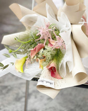 Load image into Gallery viewer, Prestige Bouquet To You (Calla Lily Pink Coral Design) (Standard 5 Calla Lily)