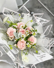 Load image into Gallery viewer, Prestige Bouquet To You (Pink Roses Hana White Design) (Small 3 Roses)