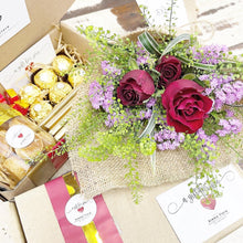 Load image into Gallery viewer, Premium Signature Bouquet To You (Red Roses Thalapsi Design)