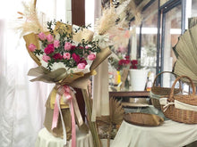 Load image into Gallery viewer, Prestige Bouquet To You (Tulip Spray Roses Design)