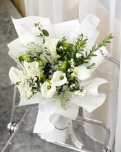 Load image into Gallery viewer, Prestige Bouquet To You (Calla Lily White Design) (Standard 5 Calla Lily)
