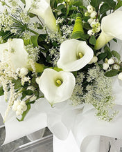 Load image into Gallery viewer, Prestige Bouquet To You (Calla Lily White Design) (Standard 5 Calla Lily)
