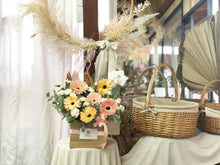 Load image into Gallery viewer, Flower Box To You (Daisy Warm Pastel Mix Design)