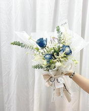 Load image into Gallery viewer, Premium Prestige Bouquet To You (Roses Milky Way Design)( Standard Size)