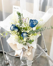 Load image into Gallery viewer, Premium Prestige Bouquet To You (Roses Milky Way Design)( Standard Size)