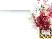 Load image into Gallery viewer, Preserved Flowers Vase To You (3 Roses & Hydrangea Design Red)