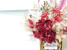 Load image into Gallery viewer, Preserved Flowers Vase To You (3 Roses & Hydrangea Design Red)