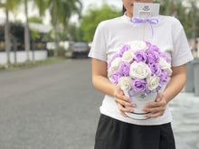 Load image into Gallery viewer, Everlasting Soap Flower Box To You - 33 Roses (Purple White Design)