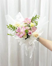 Load image into Gallery viewer, Premium Prestige Bouquet To You (Matt Pink Roses, Eustoma, Spray Roses Design)( Standard Size)