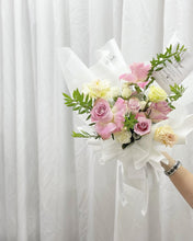 Load image into Gallery viewer, Premium Prestige Bouquet To You (Matt Pink Roses, Eustoma, Spray Roses Design)( Standard Size)