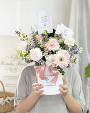 Load image into Gallery viewer, Flower Box To You (Daisy, Carnations Pastel White Design)