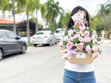 Load image into Gallery viewer, Flower Box To You (Fluffy Eustoma Roses Soft Pink Purple Design)