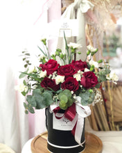 Load image into Gallery viewer, Flower Box To You (Red White Flower Design)