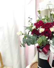 Load image into Gallery viewer, Flower Box To You (Red White Flower Design)