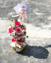 Load image into Gallery viewer, Topiary To You (Roses, Hydrangea,Eryngium, Spray Roses, Astranti)