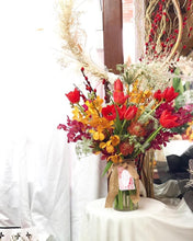 Load image into Gallery viewer, Flower Jar To You (Tulip, Orchids, Anmi Majus, Leucoscapermum)