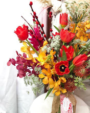 Load image into Gallery viewer, Flower Jar To You (Tulip, Orchids, Anmi Majus, Leucoscapermum)