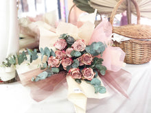 Load image into Gallery viewer, Prestige Bouquet To You (Cappuccino Roses & Eucalyptus Style Wrap )