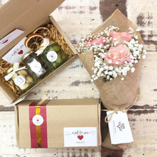 Load image into Gallery viewer, Premium Signature Bouquet To You (Kenya Coral Roses Baby Breath Design)