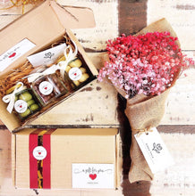 Load image into Gallery viewer, Signature Bouquet To You (Baby Breath Pink Red Tone Design)