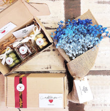 Load image into Gallery viewer, Signature Bouquet To You (Baby Breath Blue Tone Design)