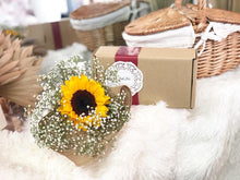 Load image into Gallery viewer, Signature Bouquet To You (Sunflower Baby Breath Design)