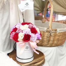 Load image into Gallery viewer, Everlasting Soap Flower Box To You- 33 Roses Mix Carnation