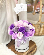 Load image into Gallery viewer, Everlasting Soap Flower Box To You - 33 Roses (Purple Design)