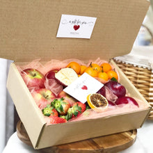 Load image into Gallery viewer, Fruity Gift Box To You (Apple, Plum, Mini Oranges, Strawberry)
