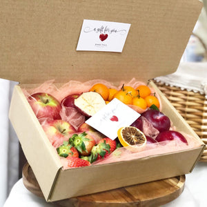 Fruity Gift Box To You (Apple, Plum, Mini Oranges, Strawberry)