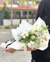 Load image into Gallery viewer, Prestige Bouquet To You (Ranunculus Butterfly Lilac Blue Wrap Bouquet To You)